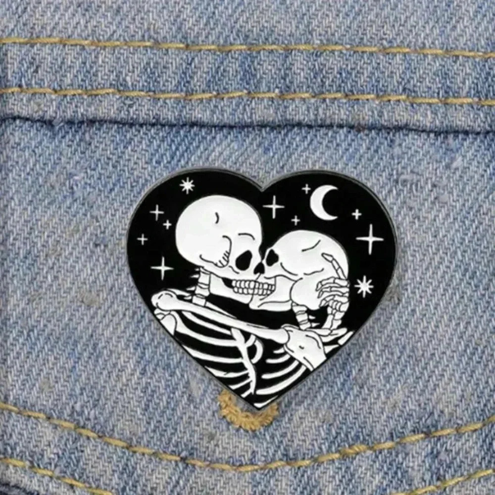 Black white heart two kissing skeletons Halloween enamel pin clothes bag hat